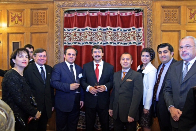 turkiye-degil-buyuk-turk-dunyasi-diyorum